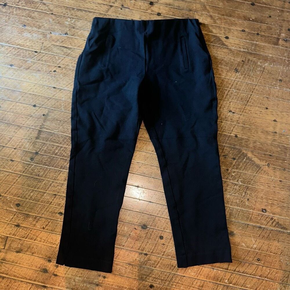 Chicos black travelcore 1/8 pull on stretchy jeans